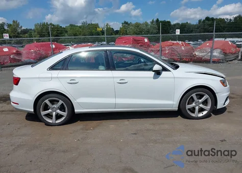 2015 Audi A3 2.0T Premium z USA, uszkodzony, nr VIN WAUBFGFF8F1040760